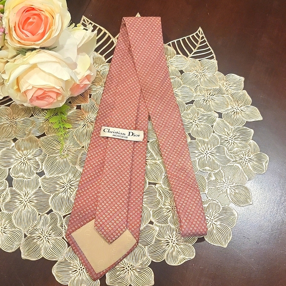Authentic Christian Dior men's silk necktie - Picture 1 of 5
